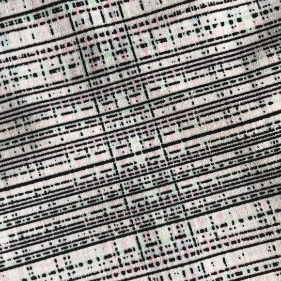 Ann Taylor Sleeveless Blouse - Picture 6 of 6